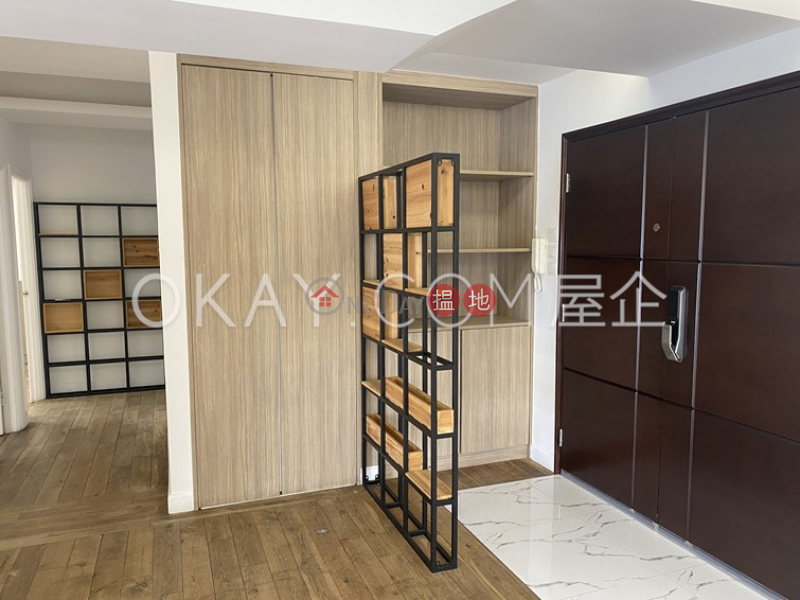 3房2廁永威閣出售單位|灣仔區永威閣(Wing Wai Court)出售樓盤 (OKAY-S59494)