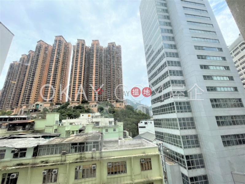 Cozy 2 bedroom in Causeway Bay | Rental, Empire Court 蟾宮大廈 Rental Listings | Wan Chai District (OKAY-R62119)