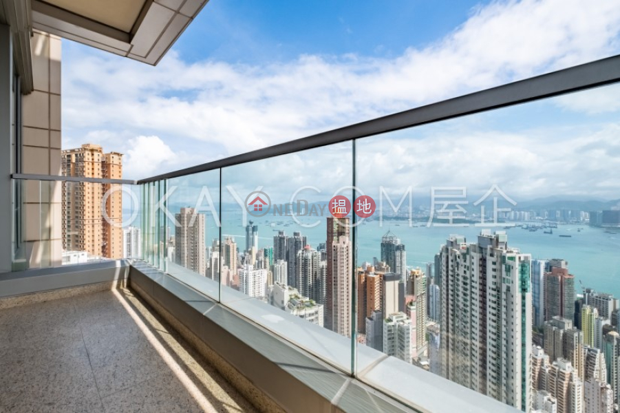 Rare 4 bedroom with balcony & parking | For Sale | 39 Conduit Road 天匯 Sales Listings