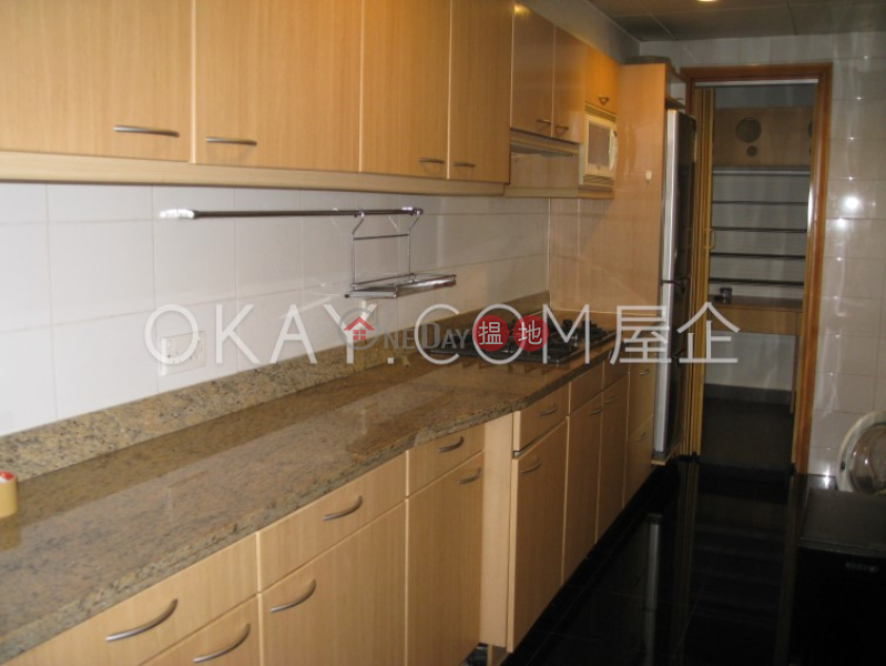 HK$ 61,500/ month The Waterfront Phase 2 Tower 7, Yau Tsim Mong, Stylish 3 bedroom with terrace | Rental