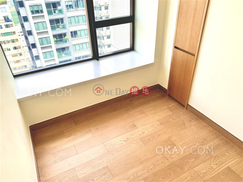 HK$ 43,000/ month, Resiglow Wan Chai District | Nicely kept 2 bedroom on high floor with balcony | Rental