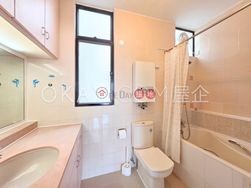 Generous 3 bedroom on high floor | Rental | Discovery Bay, Phase 4 Peninsula Vl Caperidge, 1 Caperidge Drive 愉景灣 4期 蘅峰蘅欣徑 蘅欣徑1號 Rental Listings