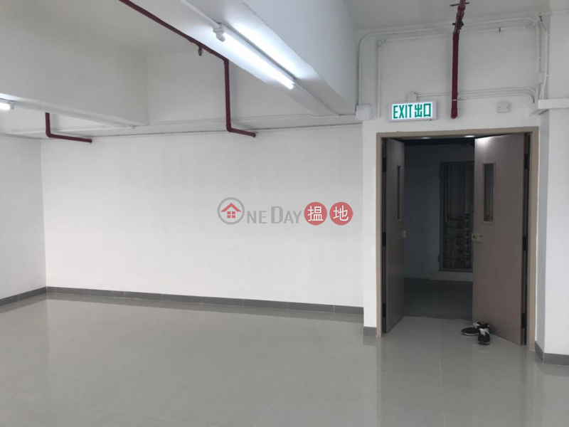 Newly equipped with internal toilets, with four compartments, that is, rent and use, 16-26 Kwai Tak Street | Kwai Tsing District, Hong Kong, Rental HK$ 15,000/ month