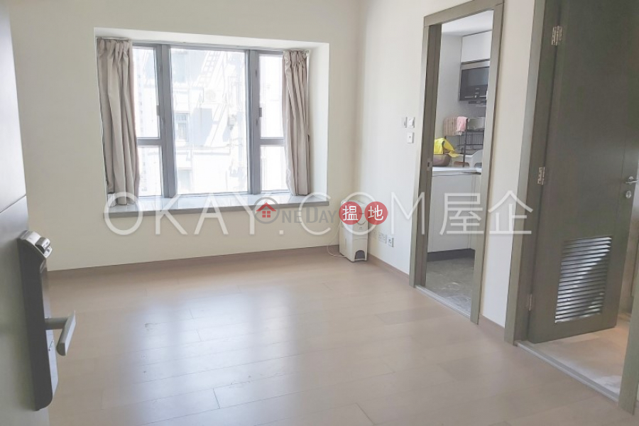 Lovely 1 bedroom in Sheung Wan | For Sale | Centre Point 尚賢居 Sales Listings