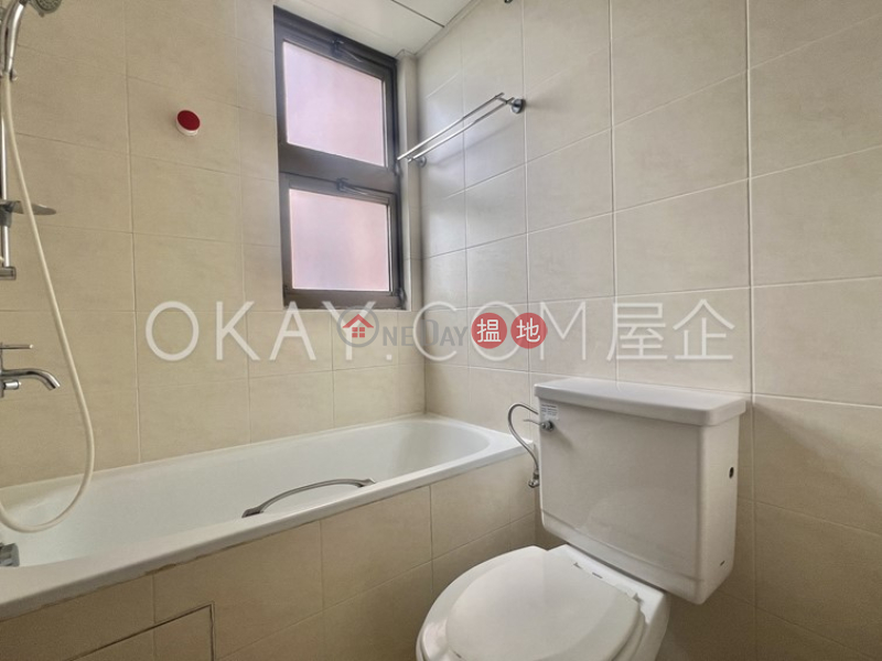HK$ 2,450萬|陽明山莊 山景園|南區|2房2廁,星級會所,連車位陽明山莊 山景園出售單位