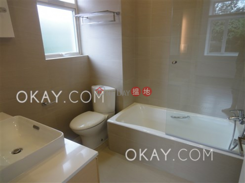 HK$ 85,000/ month | 51-53 Stanley Village Road Southern District, Lovely 3 bedroom with parking | Rental