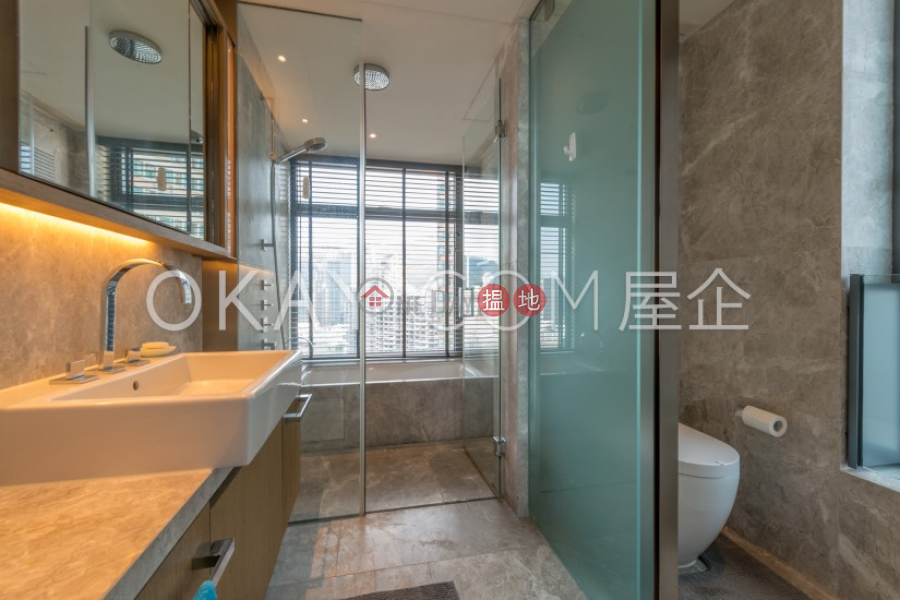 Lovely 3 bedroom on high floor with balcony | For Sale | Azura 蔚然 Sales Listings