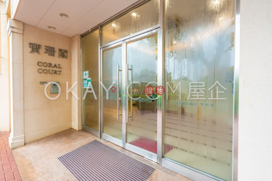 HK$ 9.6M Discovery Bay, Phase 3 Parkvale Village, Coral Court Lantau Island | Tasteful 4 bedroom on high floor with balcony | For Sale