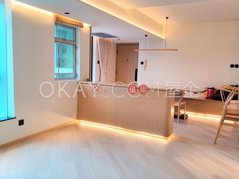 Lovely 2 bedroom with balcony | Rental, Cherry Crest 翠麗軒 Rental Listings | Central District (OKAY-R109443)
