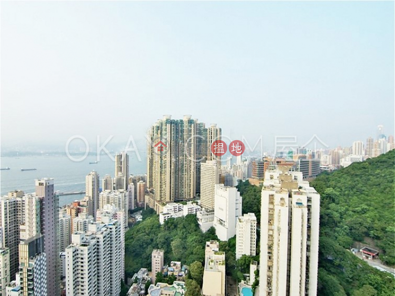 HK$ 27,000/ month University Heights Block 1, Western District | Elegant high floor with rooftop | Rental