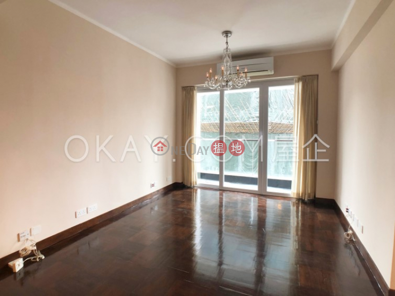 Unique 2 bedroom on high floor with balcony | For Sale | Po Tak Mansion 寶德大廈 Sales Listings