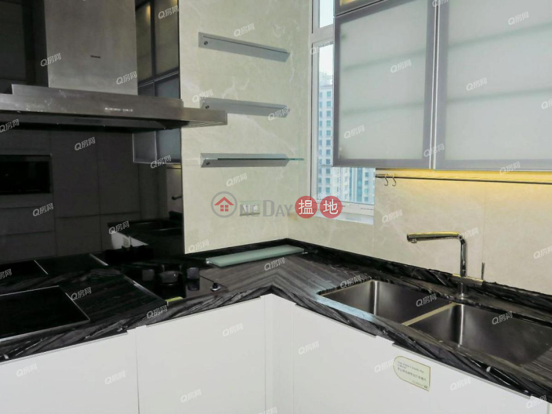 HK$ 48,000/ month 18 Conduit Road, Western District, 18 Conduit Road | 3 bedroom High Floor Flat for Rent