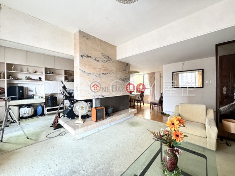 Property Search Hong Kong | OneDay | Residential | Sales Listings | Rare 2 bedroom on high floor with balcony & parking | For Sale