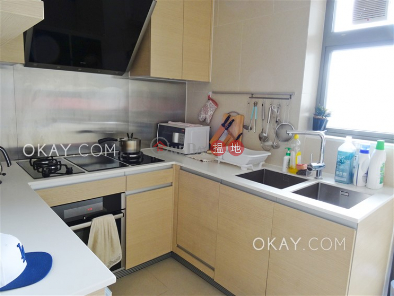 HK$ 45,000/ month | SOHO 189 | Western District Lovely 3 bedroom on high floor with sea views & balcony | Rental