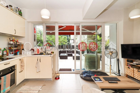 Nicely kept 1 bedroom with terrace | For Sale | Tong Nam Mansion 東南大廈 _0
