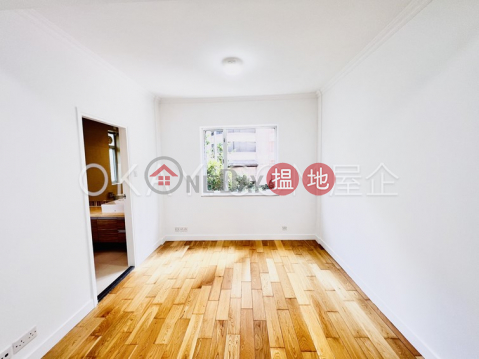 Charming 3 bedroom with balcony & parking | Rental | 6B-6E Bowen Road 寶雲道6B-6E號 _0