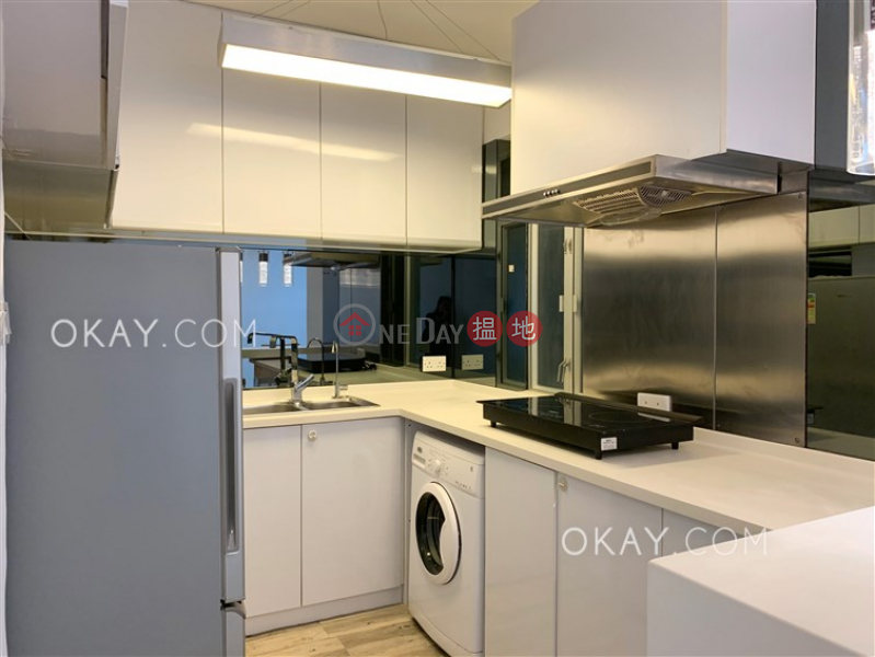 HK$ 24,000/ month, Bright Star Mansion | Wan Chai District | Charming 2 bedroom in Causeway Bay | Rental
