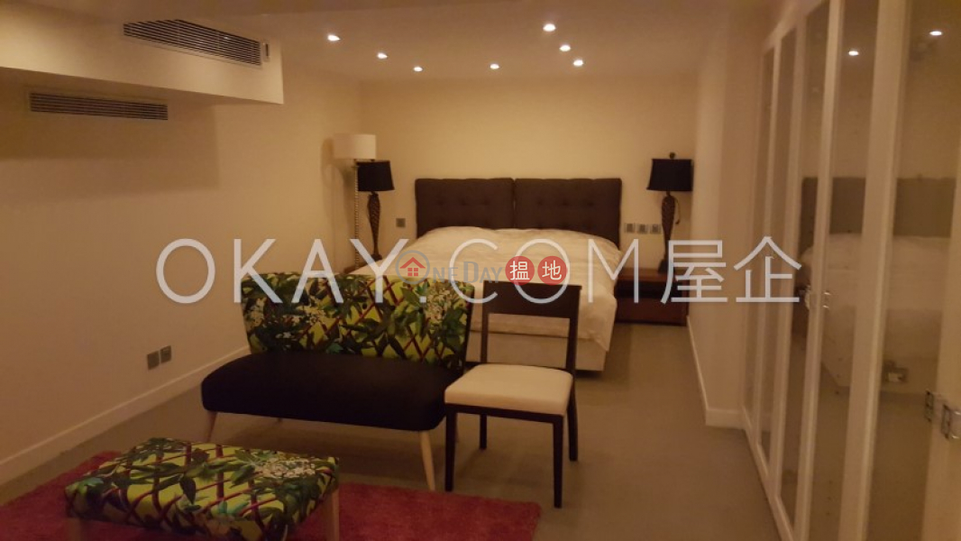 Beautiful house with rooftop & parking | Rental | Phase 1 Regalia Bay 富豪海灣1期 Rental Listings