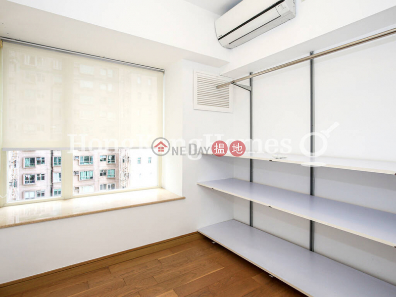 3 Bedroom Family Unit for Rent at Centrestage, 108 Hollywood Road | Central District | Hong Kong, Rental | HK$ 38,000/ month