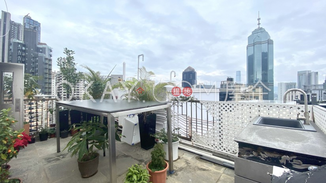 Unique 1 bedroom on high floor with rooftop | For Sale | Sunrise House 新陞大樓 Sales Listings