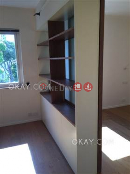 Tasteful 3 bedroom with parking | Rental, Miramar Villa 美麗邨 Rental Listings | Wan Chai District (OKAY-R75121)