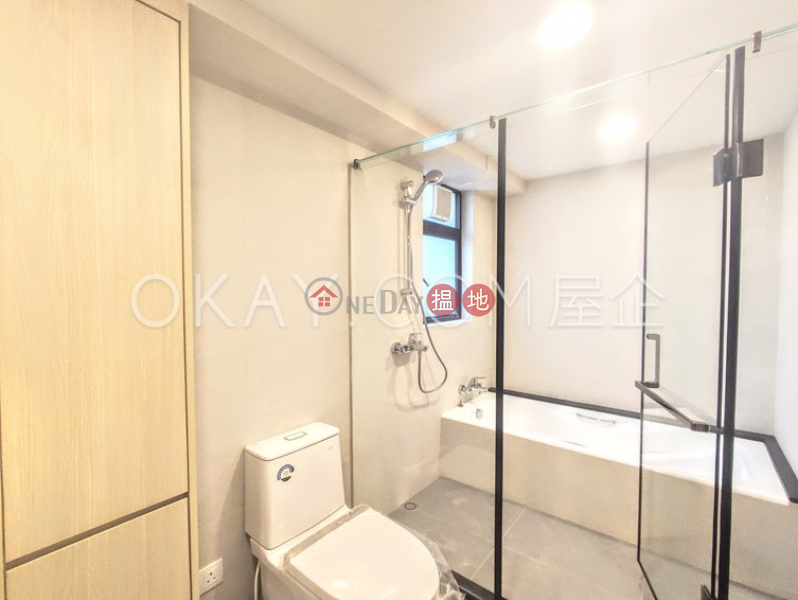 Charming 3 bedroom in Mid-levels West | Rental, 62B Robinson Road | Western District, Hong Kong | Rental | HK$ 60,000/ month