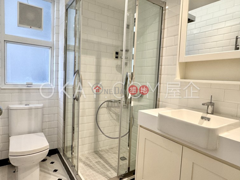 HK$ 60,000/ month, Wing Hong Mansion, Central District Efficient 3 bedroom with balcony & parking | Rental