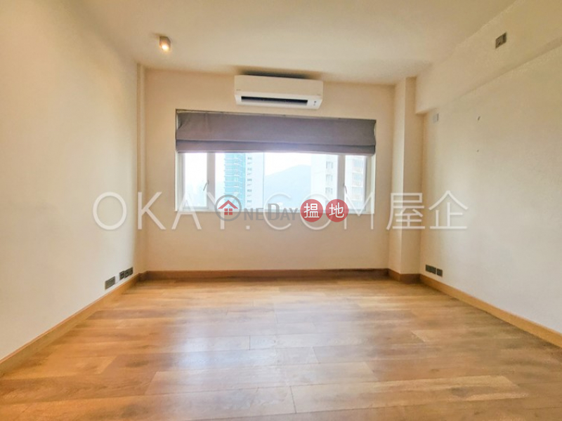 HK$ 68,000/ month | Evergreen Villa, Wan Chai District | Efficient 3 bed on high floor with balcony & parking | Rental