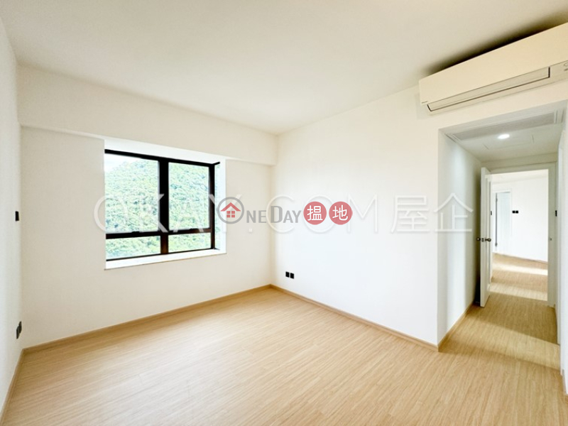 Beautiful 2 bed on high floor with balcony & parking | Rental | Grand Bowen 寶雲殿 Rental Listings