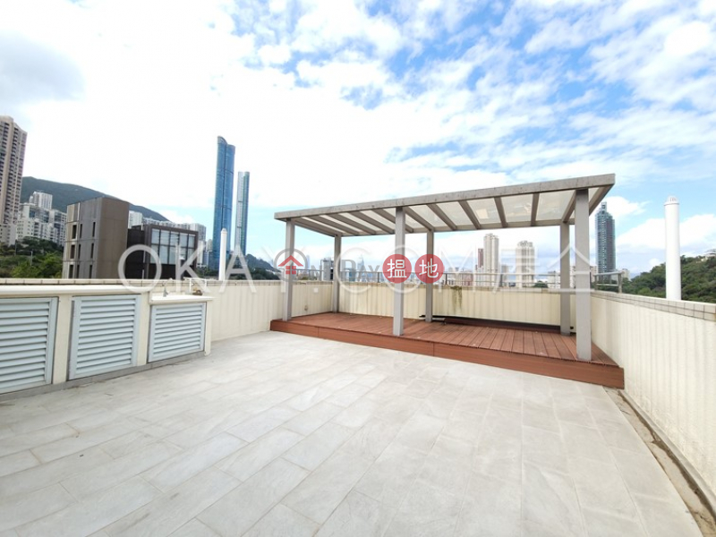 Unique 1 bedroom on high floor with rooftop & parking | Rental | Billion Terrace 千葉居 Rental Listings