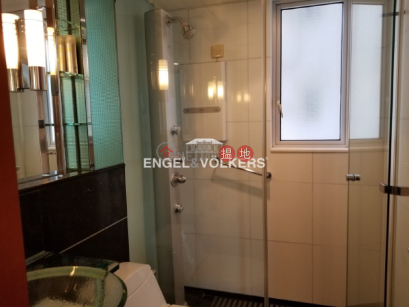 Property Search Hong Kong | OneDay | Residential, Rental Listings | 3 Bedroom Family Flat for Rent in West Kowloon