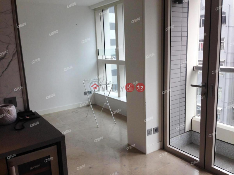 HK$ 25,000/ month Eight South Lane, Western District, Eight South Lane | 1 bedroom High Floor Flat for Rent