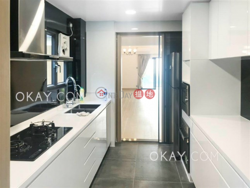 HK$ 85,000/ month Sea Cliff Mansions | Southern District | Unique 4 bedroom on high floor with balcony & parking | Rental