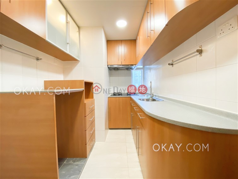 Mei Foo Sun Chuen Phase 8 | High | Residential | Sales Listings, HK$ 9.8M