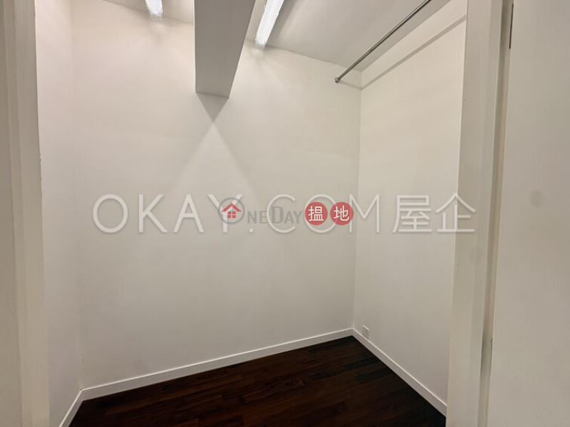 Stylish 4 bedroom on high floor with balcony & parking | Rental | Fairmont Gardens 翠錦園 Rental Listings