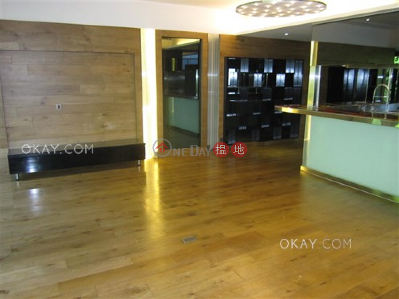 HK$ 75,000/ month, Evergreen Court | Wan Chai District, Stylish penthouse with rooftop & parking | Rental