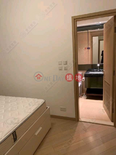 HK$ 26M, The Cullinan Yau Tsim Mong, 2-Bedroom (1 Ensuite) Apartment with Garden Views