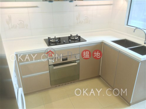 Unique 3 bedroom in Mid-levels West | For Sale | Robinson Heights 樂信臺 _0