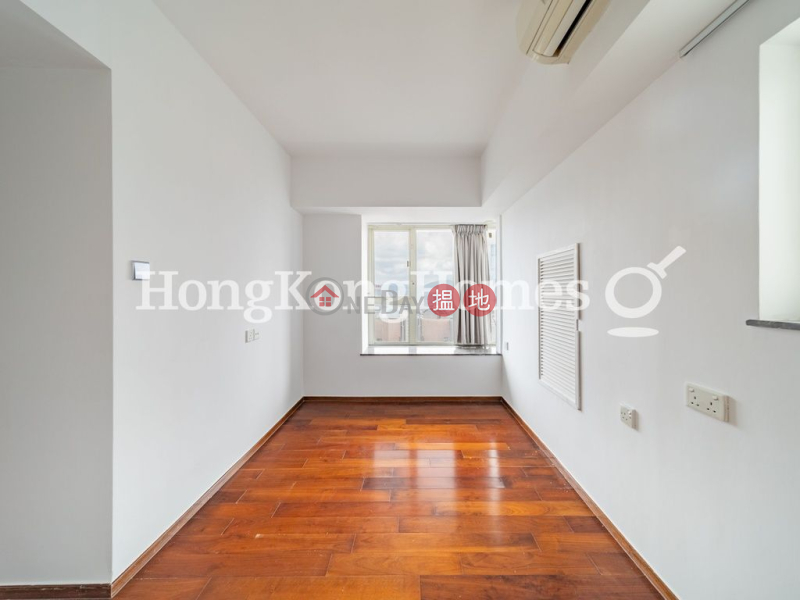 HK$ 57,000/ month, Centrestage, Central District | 3 Bedroom Family Unit for Rent at Centrestage