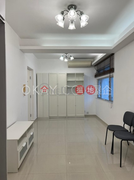 Cozy 3 bedroom on high floor with rooftop | For Sale | Belle House 佳景大廈 Sales Listings