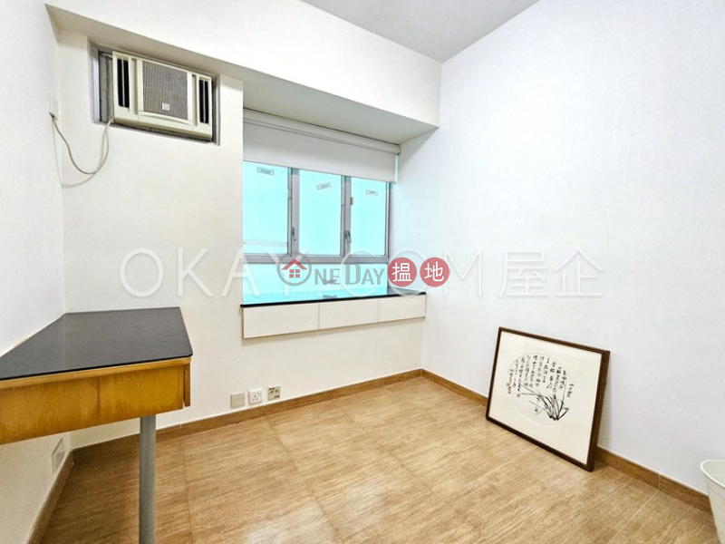 HK$ 26,000/ month | Floral Tower | Western District, Unique 2 bedroom on high floor | Rental
