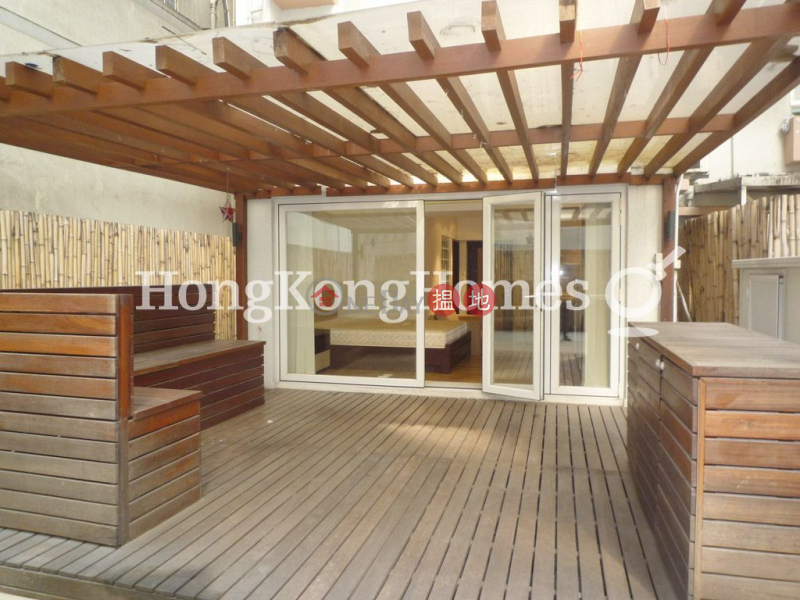 Studio Unit at On Wing Building | For Sale | On Wing Building 安榮大廈 Sales Listings