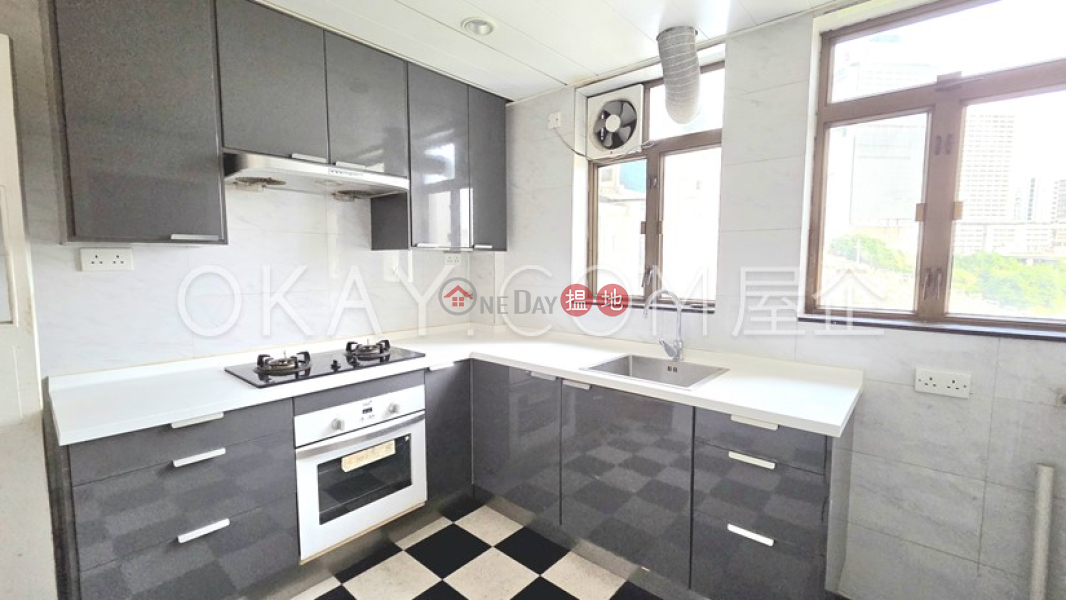 Charming 3 bedroom on high floor with balcony | Rental | Four Winds 恆琪園 Rental Listings