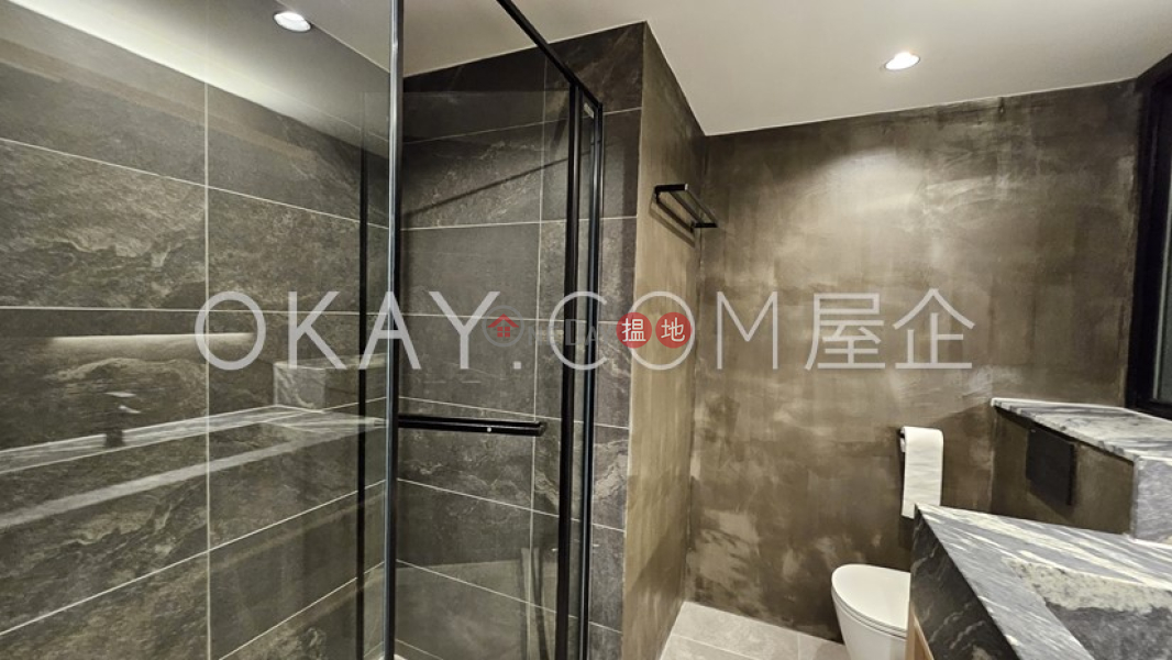 Popular 3 bedroom on high floor with balcony | For Sale | 9 Kat On Street 吉安街9號 Sales Listings