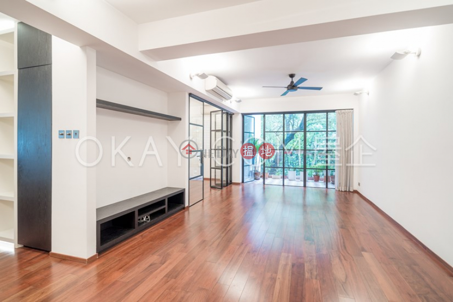 HK$ 68,000/ month | Hoover Mansion Western District Efficient 2 bedroom with balcony | Rental