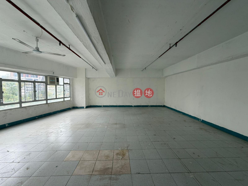 GARRY 荀介紹 實用倉 上落貨區-2四山街 | 觀塘區|香港|出租-HK$ 13,000/ 月