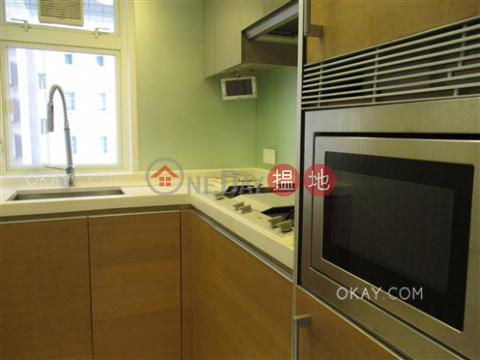 Charming 2 bedroom with balcony | Rental, Centrestage 聚賢居 | Central District (OKAY-R52029)_0