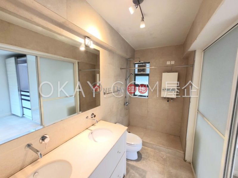 HK$ 13.5M | Discovery Bay, Phase 7 La Vista, 2 Vista Avenue, Lantau Island Gorgeous 2 bedroom with terrace | For Sale