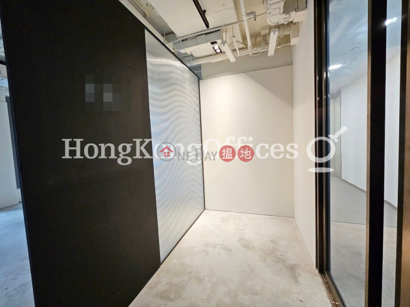 Office Unit for Rent at 41 Heung Yip Road | 41 Heung Yip Road 香葉道41號 Rental Listings