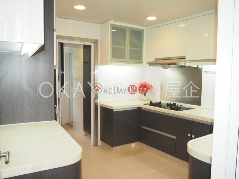 HK$ 55,000/ month | Scenic Heights, Western District, Efficient 3 bedroom with sea views & parking | Rental